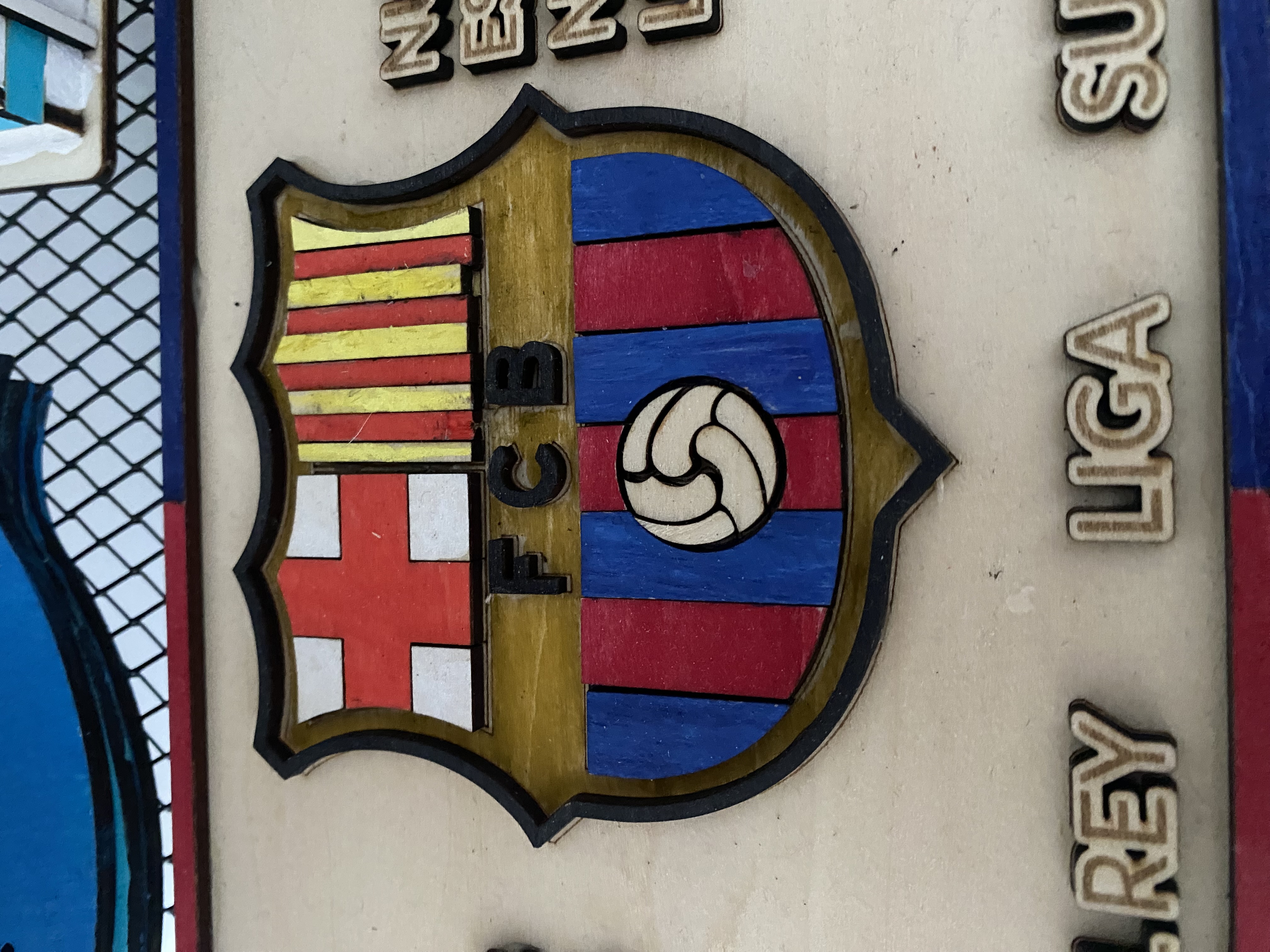 Pieza corporativa grabada a láser