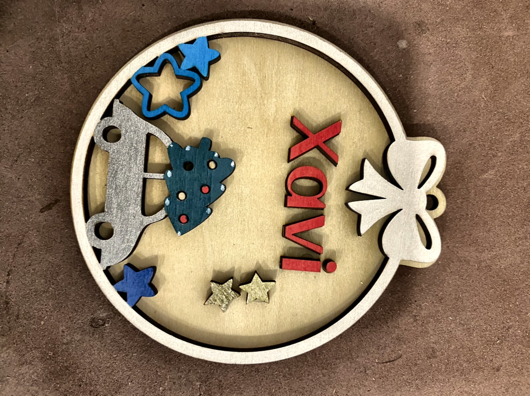 Bolas personalizadas — Madera con Café