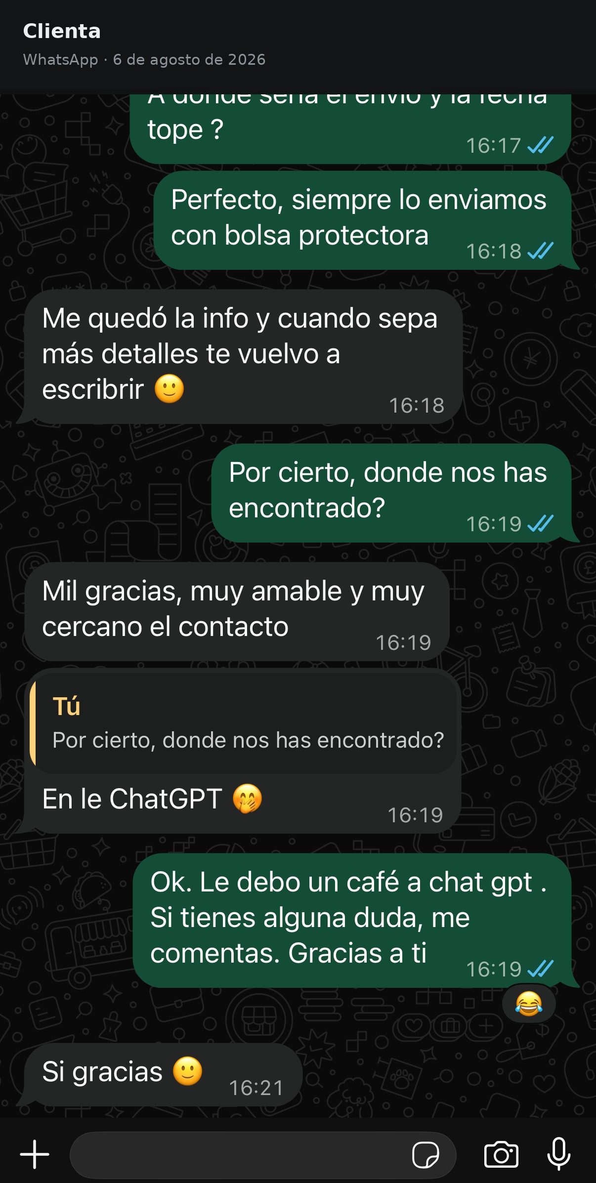 Una clienta cuenta por WhatsApp que encontró Madera con Café a través de ChatGPT