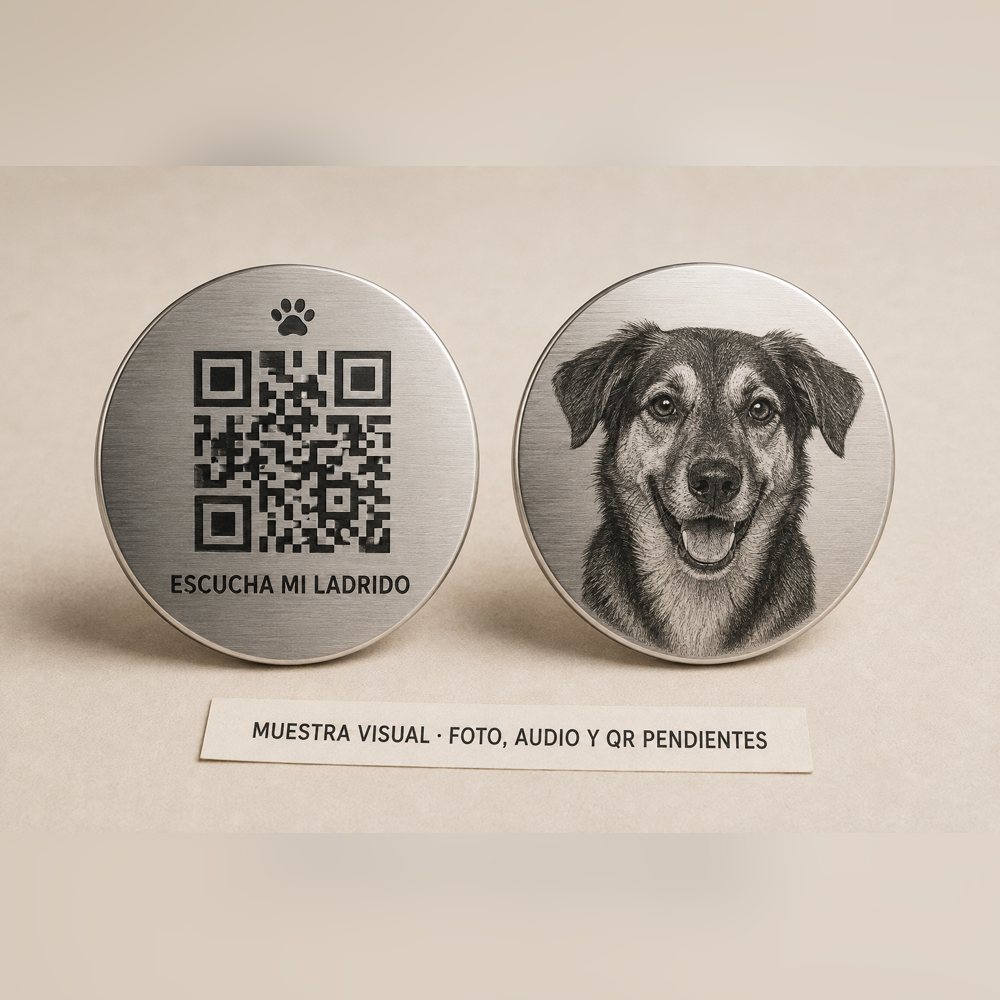 Colgante con el retrato del perro grabado y un QR que reproduce su ladrido — Madera con Café
